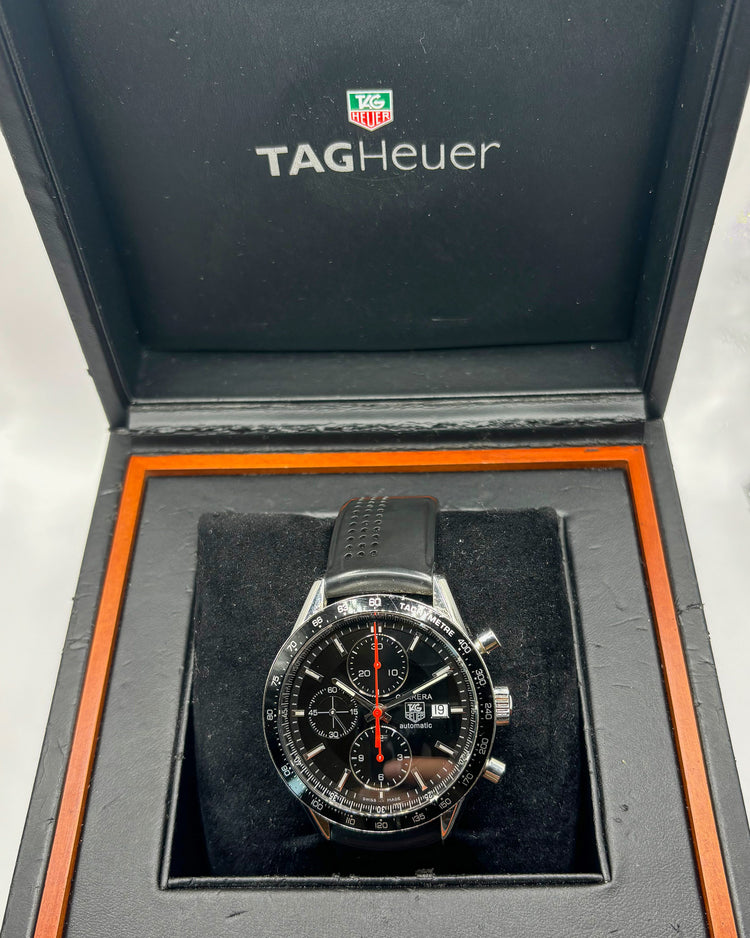 ON DEMAND Carrera Black Chronograph 41 mm with date